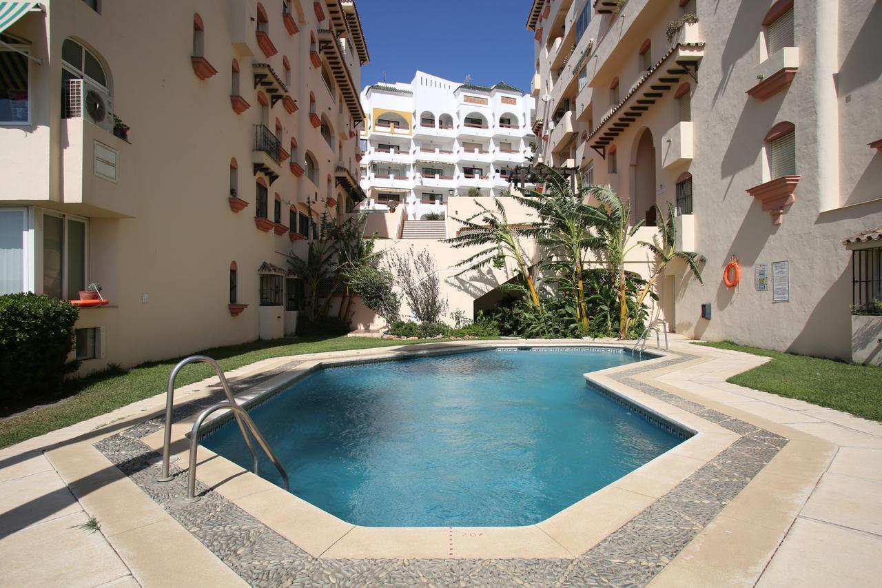 Marina Bay Playa Del Cristo Apartment Estepona Exterior foto